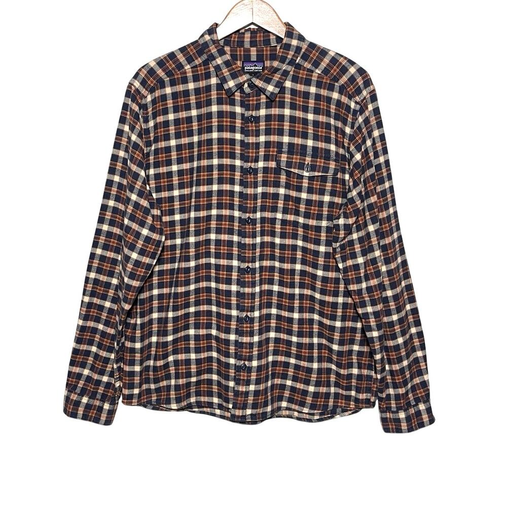 PATAGONIA Men’s Lightweight Fjord Flannel Checked Plaid Flannel Shirt